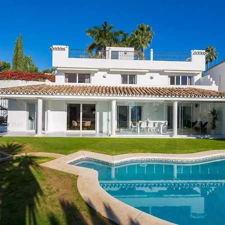 Villa Family Altos Reales